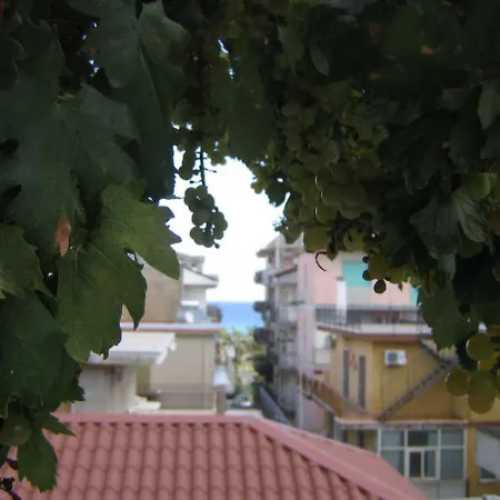 Elizabeth - Soverato 2*