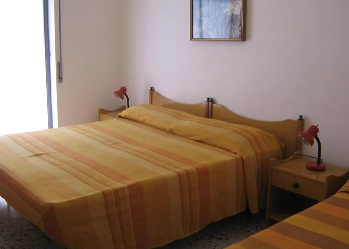 Elizabeth - Soverato סוברטו מרינה