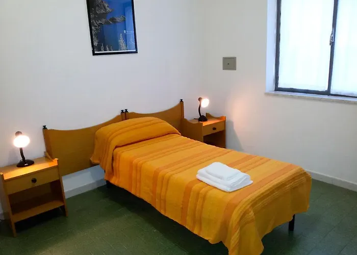 Elizabeth - Soverato סוברטו מרינה